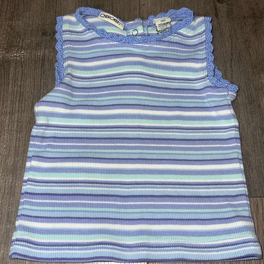 Vintage Girls Y2k Era Shirt  Brand Cherokee